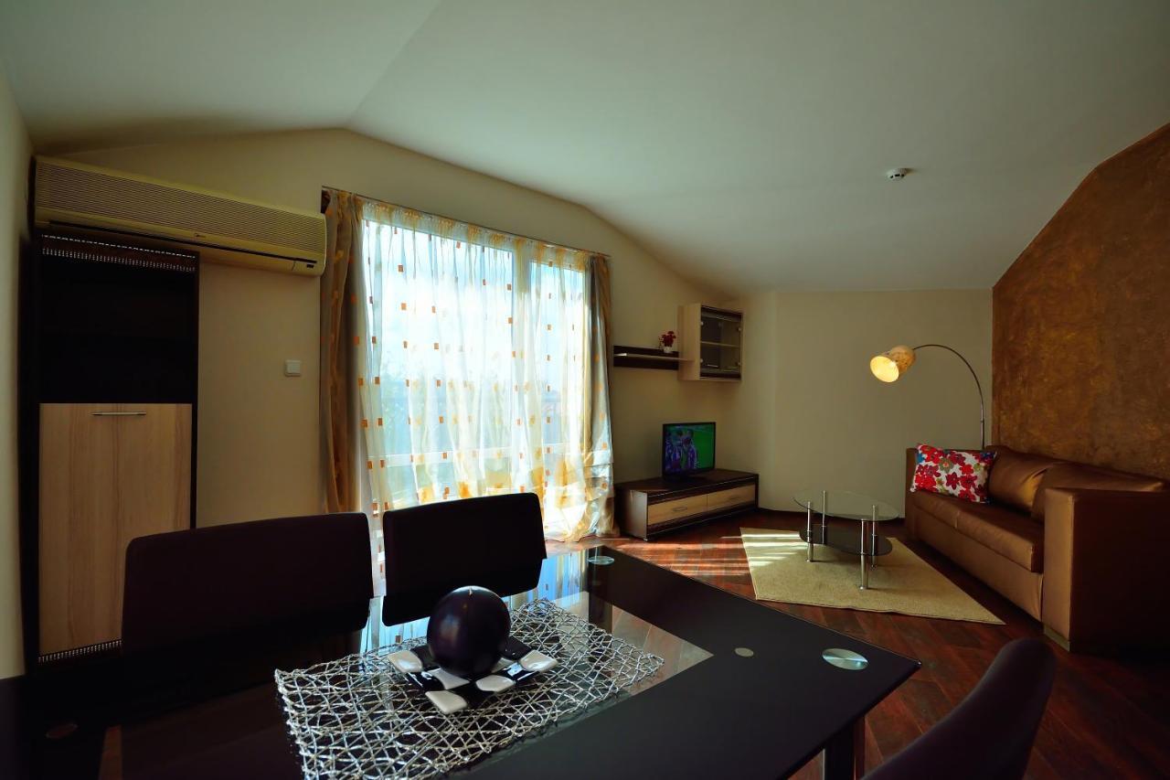 City Art Boutique Apartments Ruse Exterior photo